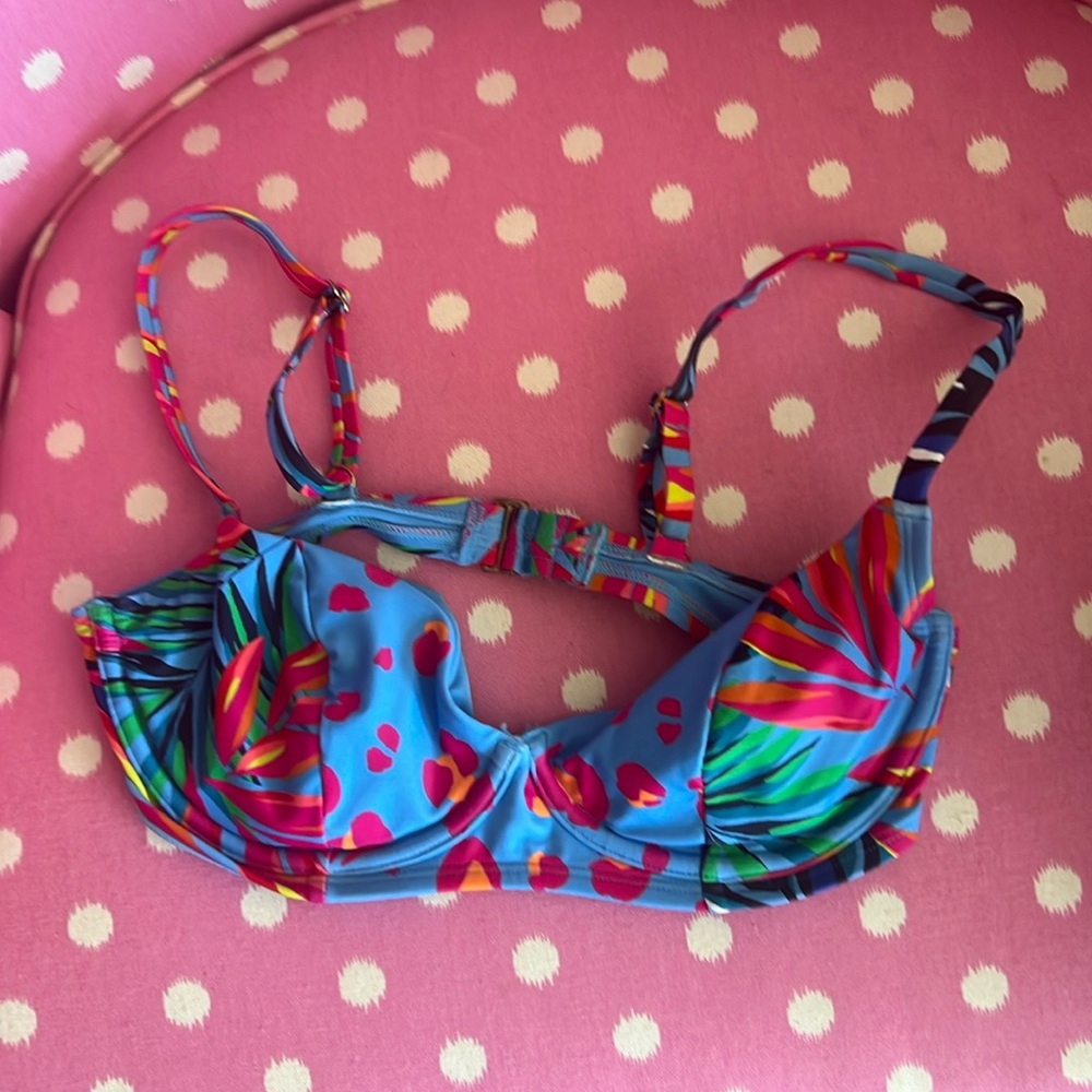 Tabitha Brown for target NWOT bikini top small